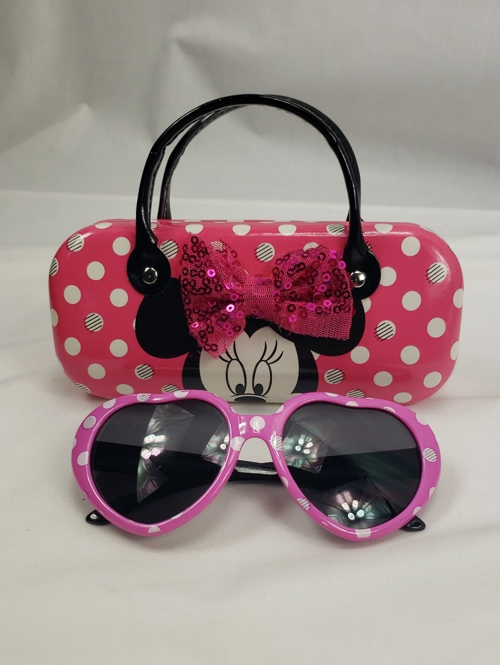 Minnie Mouse Sunglasses With Case